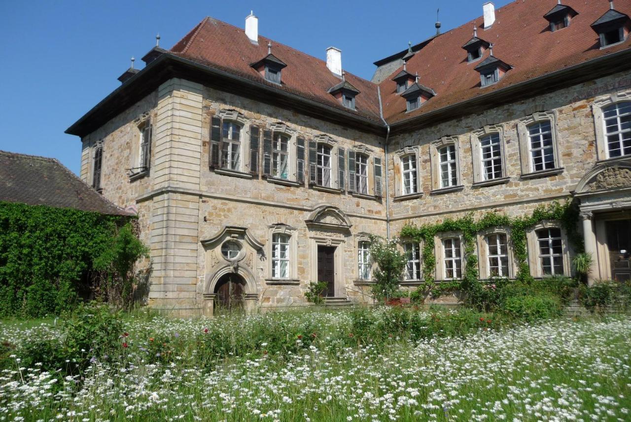 Ferienzimmer Im Schloss Burgpreppach Bagian luar foto